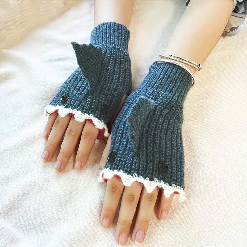 Shark Bite Pattern Knitted Gloves