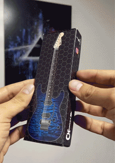 🎸 Mini Electric Guitar Display Model